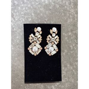 Elegant Pearl and Crystal Drop Earrings - Women Jewelry